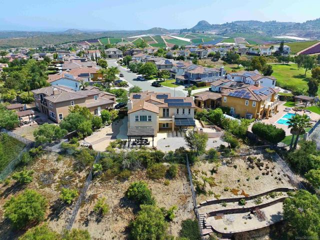 5029 Medalist Ct, Oceanside CA: https://media.crmls.org/mediaz/0a4e5823-a912-4d02-b9ab-3b2103260a9c.jpg