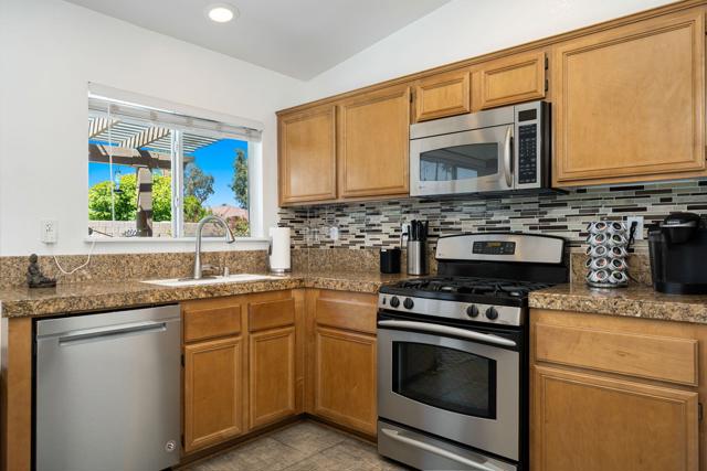 47375 Mangrove Street, Indio CA: https://media.crmls.org/mediaz/0a5045e0-7735-4779-b7a4-cf9ff5f442f6.jpg