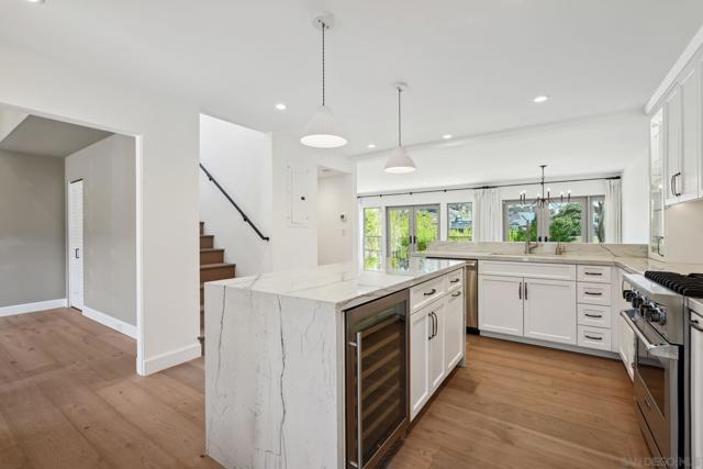 211 Via Osuna, Rancho Santa Fe CA: https://media.crmls.org/mediaz/0a50bef8-70e4-4ecd-bc0f-ee5f580b5242.jpg