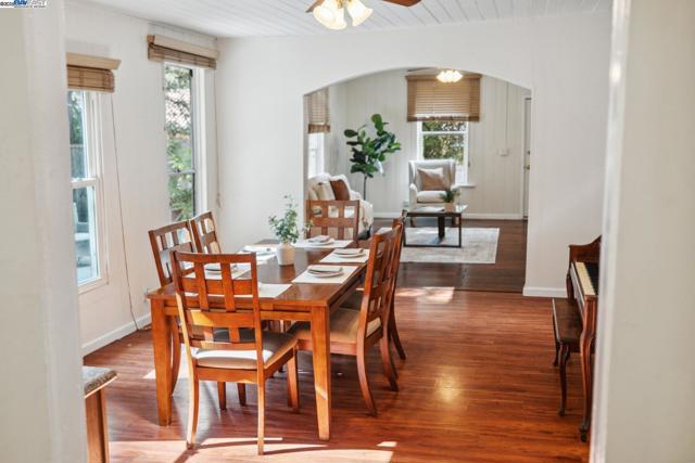 11349 Alameda Ave, Brookdale CA: https://media.crmls.org/mediaz/0a50d5ae-8175-403c-a5cc-f0e1bc80b1a3.jpg