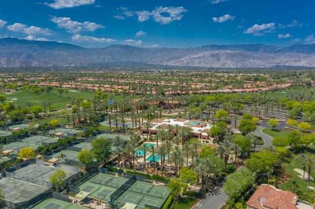 149 Rain Bird Circle, Palm Desert CA: https://media.crmls.org/mediaz/0a50ebbe-ac72-43ca-8a33-28fe5a944bd6.jpg