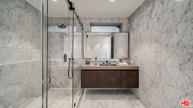 24572 Malibu Road, Malibu CA: https://media.crmls.org/mediaz/0a517baa-1157-46fc-8755-e05644f24979.jpg