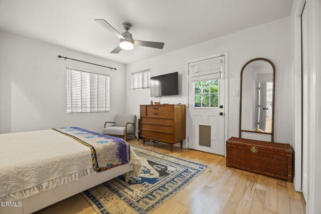1727 San Nicholas Street, Ventura CA: https://media.crmls.org/mediaz/0a51a0b2-f50a-45a0-8969-b308d9ee42f8.jpg