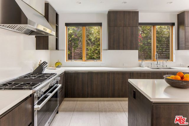 12443 W Sunset Boulevard, Los Angeles CA: https://media.crmls.org/mediaz/0a51deae-b330-46a7-8141-6f01cb281174.jpg