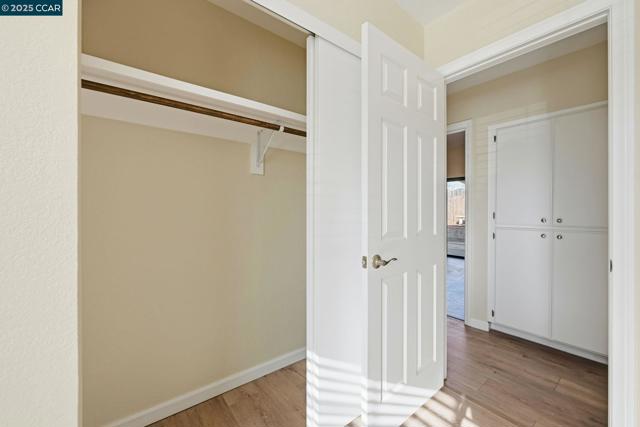 304 Lion Valley Rd, Escondido CA: https://media.crmls.org/mediaz/0a523478-dd39-4841-9f33-5cb66dbff39a.jpg