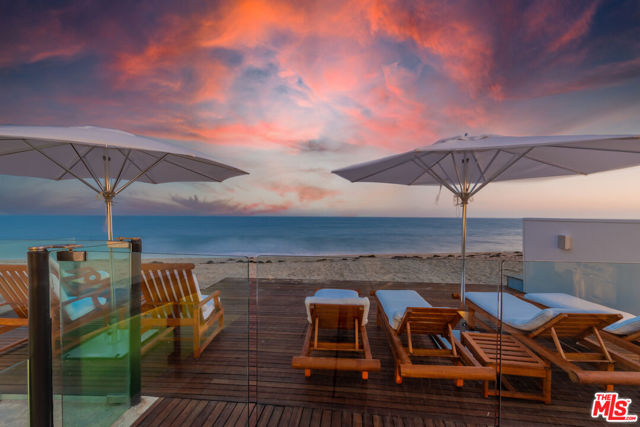23754 MALIBU Road, Malibu CA: https://media.crmls.org/mediaz/0a52e94d-58e0-4e37-b6f2-531fd22842f1.jpg
