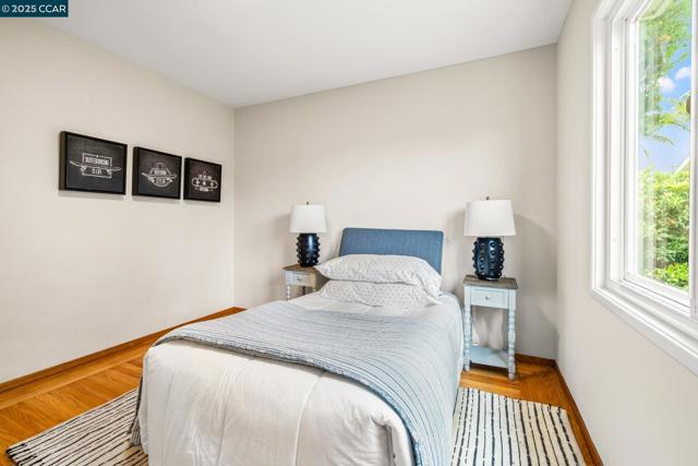 1232 E 20Th St, Oakland CA: https://media.crmls.org/mediaz/0a53b1b6-d1d2-42cb-b368-68014a7ab0d9.jpg