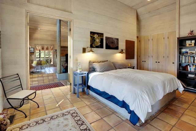 31 Asoleado Place, Carmel Valley CA: https://media.crmls.org/mediaz/0a53ebd1-c883-4570-8f11-b4469f32c886.jpg