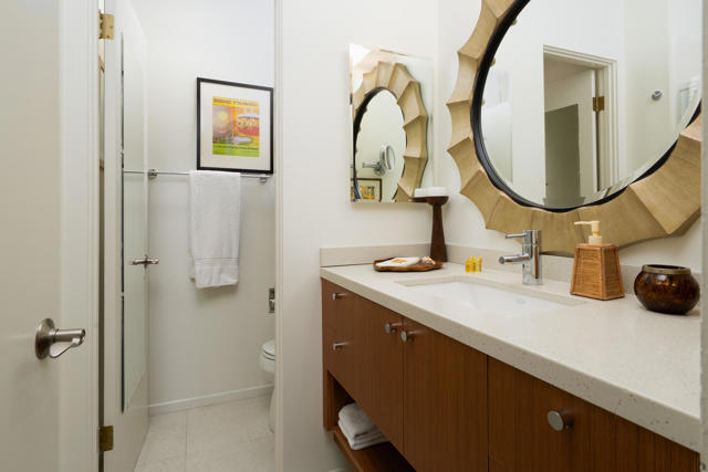 444 N Burton Way, Palm Springs CA: https://media.crmls.org/mediaz/0a543aaf-37b9-4fcc-8e18-65d6b5ea777c.jpg