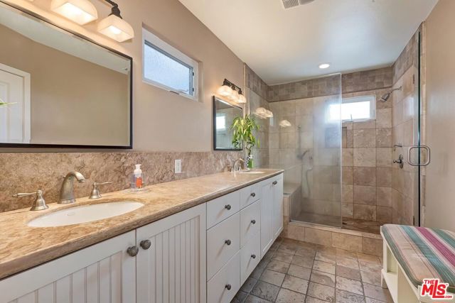 5841 Tellefson Road photo 22