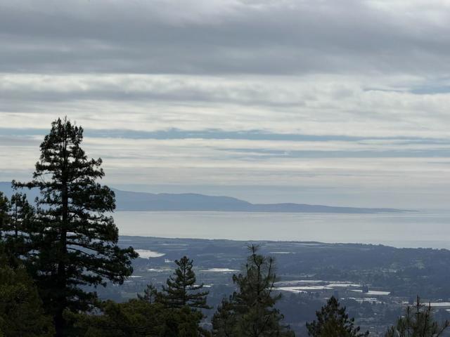 1061 Summit Road, Watsonville CA: https://media.crmls.org/mediaz/0a551024-2e80-4429-918c-c0e13af423cb.jpg