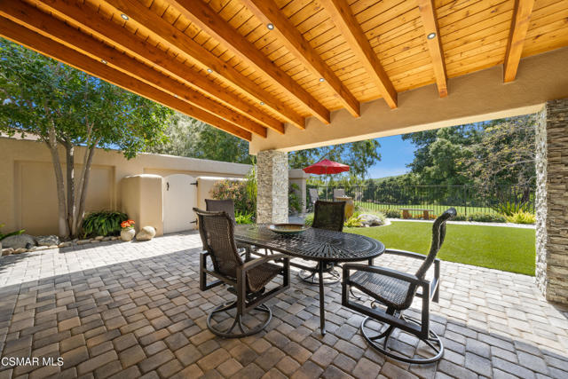 1635 Ryder Cup Drive, Westlake Village CA: https://media.crmls.org/mediaz/0a552926-c9b3-49d6-b249-2dd70e14e6a5.jpg