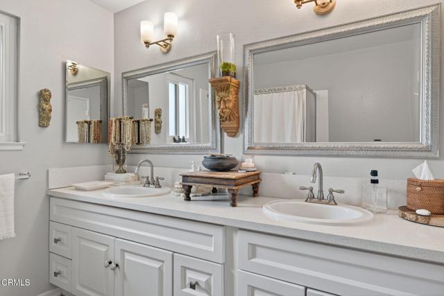 269 E Elfin Green, Port Hueneme CA: https://media.crmls.org/mediaz/0a566c0b-cc1d-4964-b8b7-c3b2aaa069b7.jpg