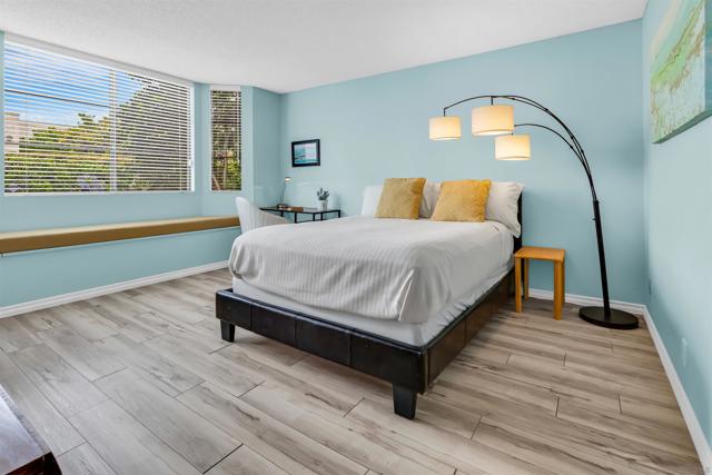 3130 Avenida de Portugal 101, San Diego CA: https://media.crmls.org/mediaz/0a5742a6-2b55-464c-ab15-2af3bc0bddb9.jpg