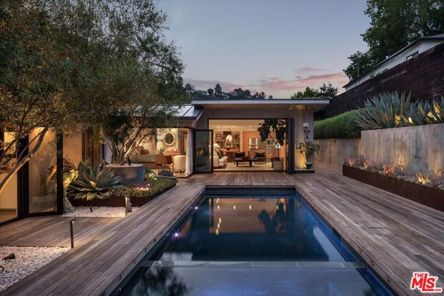 8466 Brier Drive, Los Angeles CA: https://media.crmls.org/mediaz/0a57e9e0-5d6e-4ff8-b99f-a17497a4e82e.jpg