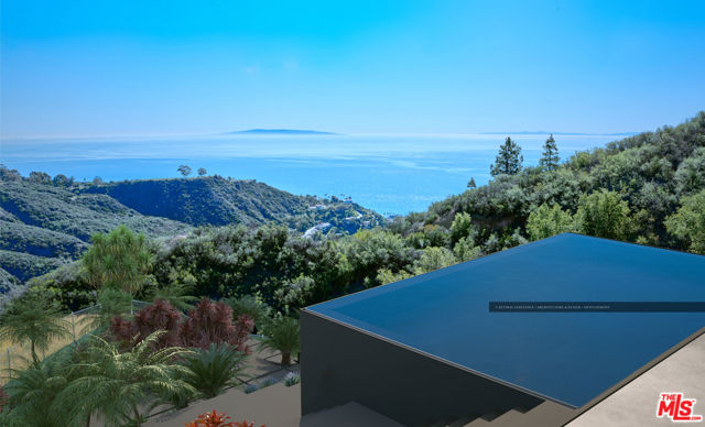 2882 Hume Road photo 2