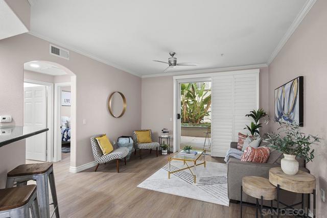 4165 Executive Dr, La Jolla CA: https://media.crmls.org/mediaz/0a596fdf-54f8-4568-8592-8cf195b10468.jpg