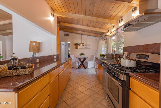 Detail Gallery Image 12 of 20 For 10522 62 Creek Rd, Ojai,  CA 93023 - 4 Beds | 3 Baths