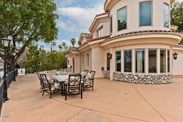868 Braewood Court, South Pasadena CA: https://media.crmls.org/mediaz/0a5ac780-44a1-4b0e-b6fe-536fb3f1685d.jpg