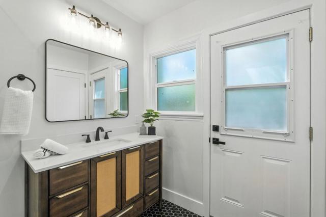 1165 Clinton Street, Redwood City CA: https://media.crmls.org/mediaz/0a5c4446-9e96-477c-980d-065f601a2e6a.jpg