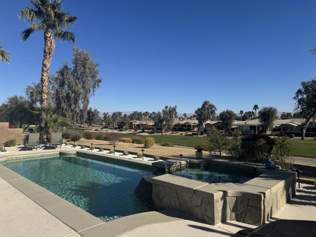 61722 Topaz Drive, La Quinta CA: https://media.crmls.org/mediaz/0a5cf325-f497-4526-a429-5e5e4604680f.jpg