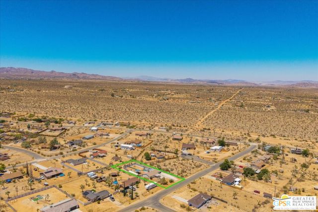 3662 Balsa Avenue, Yucca Valley CA: https://media.crmls.org/mediaz/0a5d8924-8032-4ad4-8c28-2b48d557c3f0.jpg