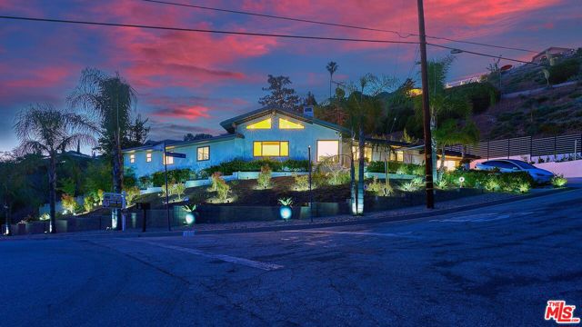 3001 Cloudcrest Road, La Crescenta CA: https://media.crmls.org/mediaz/0a5db956-5464-48af-b068-804d0069eb95.jpg