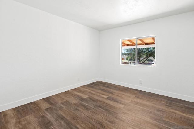 40110 Angora Ln, Temecula CA: https://media.crmls.org/mediaz/0a60d507-6ca6-4abd-9bbd-5bac03e4d250.jpg