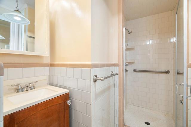 36333635 Webster Street, San Francisco CA: https://media.crmls.org/mediaz/0a61cf9e-9f95-4304-b674-ba86ece83019.jpg