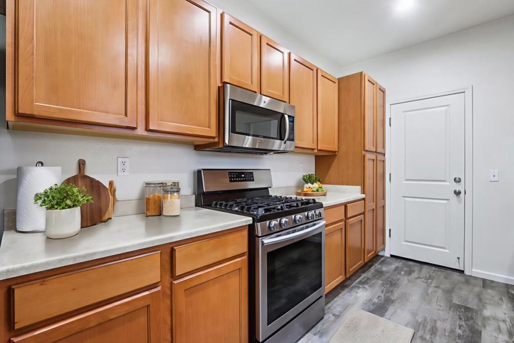 2564 N Village Drive