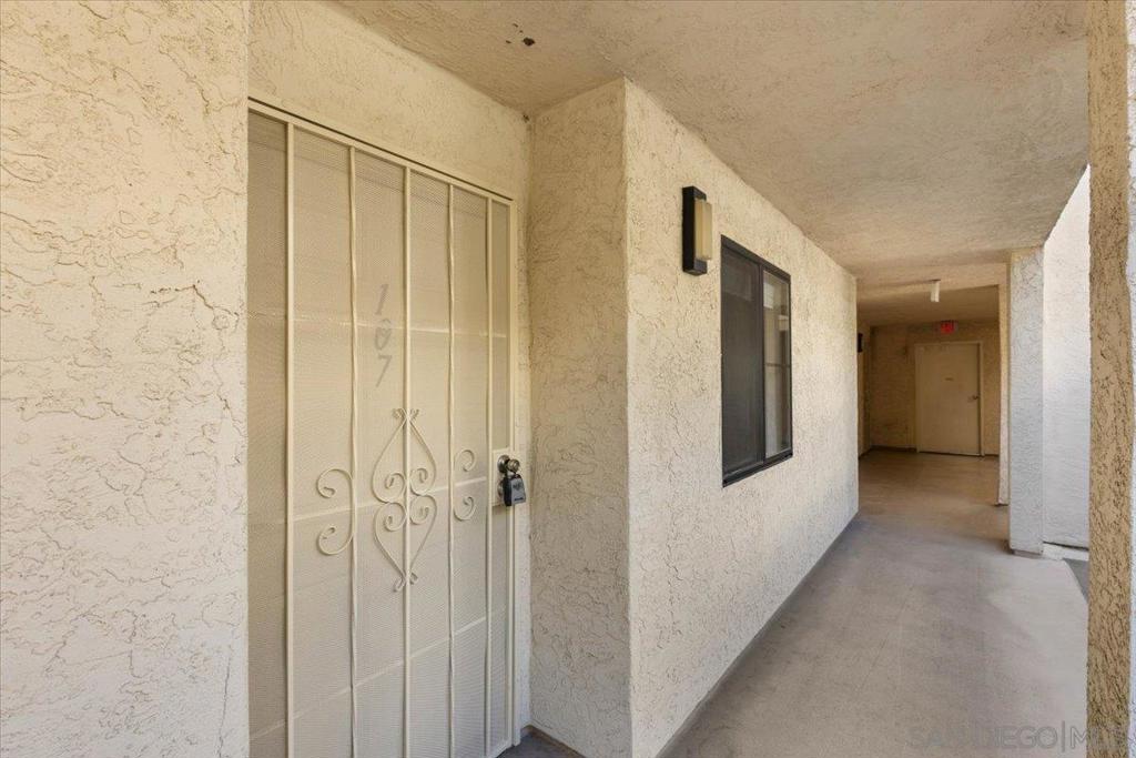 MLS #250039466SD image #27