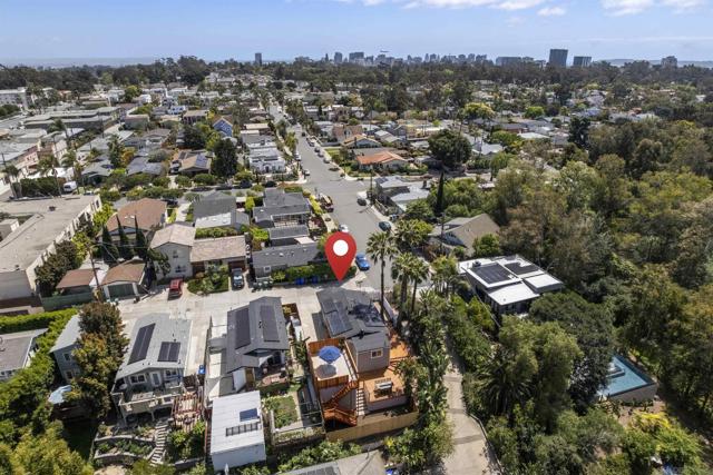 3675 Herbert St, San Diego CA: https://media.crmls.org/mediaz/0a6619d4-7fd0-4931-a521-38ef8aeecc9c.jpg