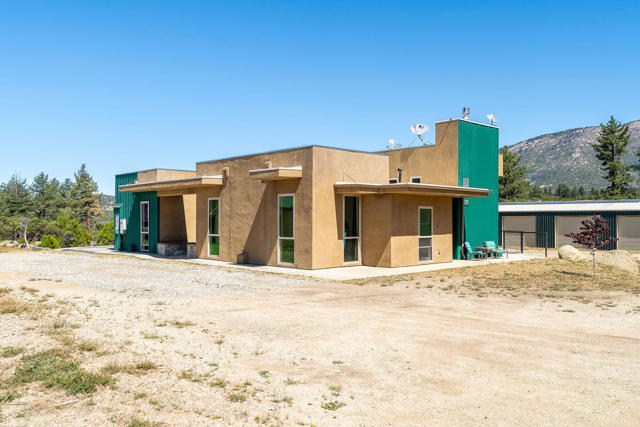 Image 16 of 83 For 28990 Bonita Vista Road