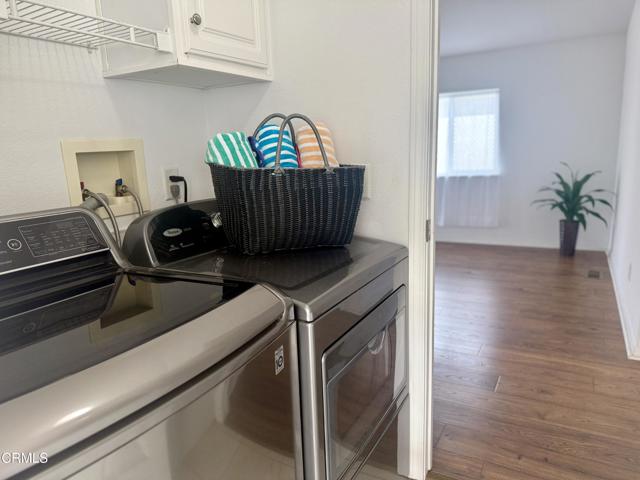 7 Wisteria Way, Ventura CA: https://media.crmls.org/mediaz/0a6770e9-646c-4aaf-bf44-a1ff236df0a0.jpg