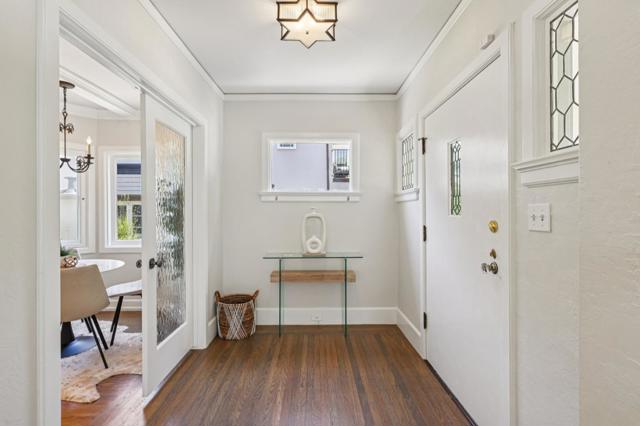 2404 Hillside Drive, Burlingame CA: https://media.crmls.org/mediaz/0a67e1e0-758b-4738-91cd-77f86e019fb9.jpg