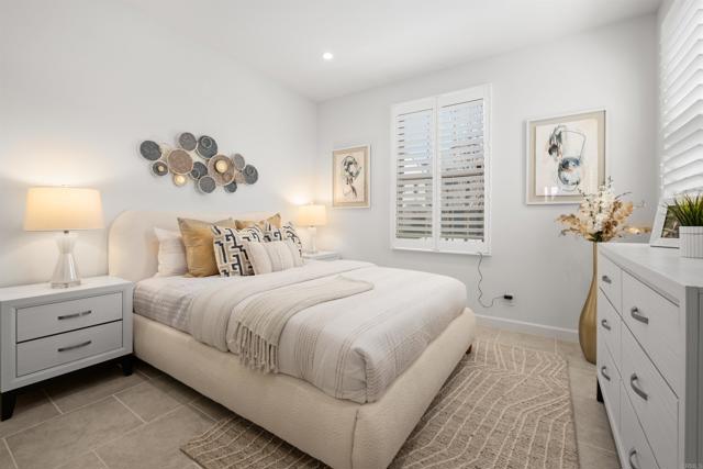 107 Starbright, Irvine CA: https://media.crmls.org/mediaz/0a692fba-3141-49bb-a305-f7e7f645a032.jpg