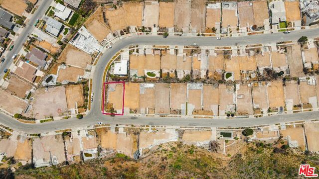 18348 Clifftop Way, Malibu CA: https://media.crmls.org/mediaz/0a6a4cc6-417c-4aab-8fbb-530228bd6069.jpg