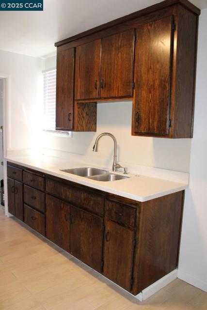 835 33Rd St, Richmond CA: https://media.crmls.org/mediaz/0a6a9535-18e5-4797-a551-ff74079cd7f5.jpg