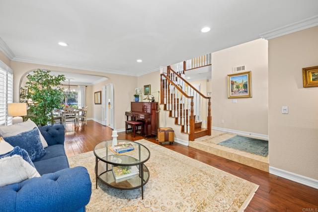 2702 Jacaranda Avenue, Carlsbad CA: https://media.crmls.org/mediaz/0a6adbf1-0562-42ea-b8fa-2b937888cea6.jpg