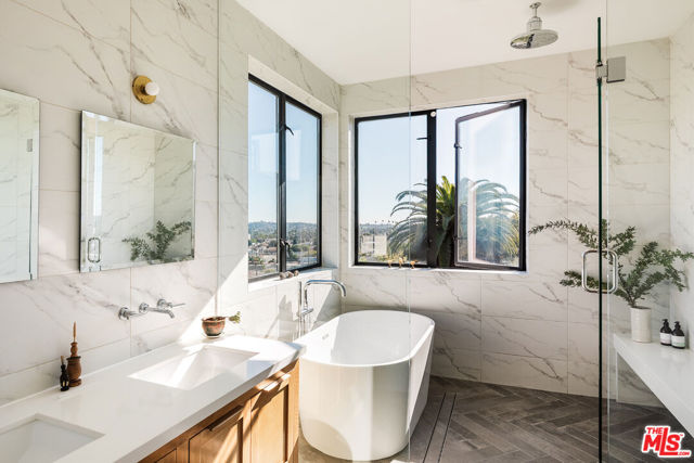 Image 20 of 38 For 4052 Jennings Drive