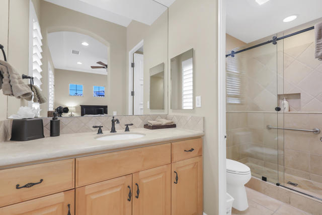 74102 Via Venezia, Palm Desert CA: https://media.crmls.org/mediaz/0a6bb80a-5425-41ea-b9c2-25e0c3939732.jpg