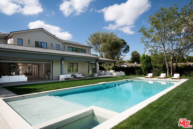 23615 Long Valley Road, Hidden Hills CA: https://media.crmls.org/mediaz/0a6bd084-b9cd-43f9-b599-595d241b65db.jpg