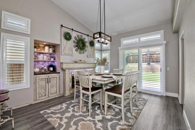 3358 Lake Circle Dr, Fallbrook CA: https://media.crmls.org/mediaz/0a6bdcc8-2acc-45ec-8d0e-96570d0022bc.jpg
