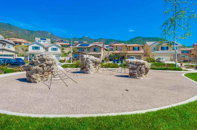 Detail Gallery Image 59 of 65 For 280 Shetland, Fallbrook,  CA 92028 - 4 Beds | 3/1 Baths