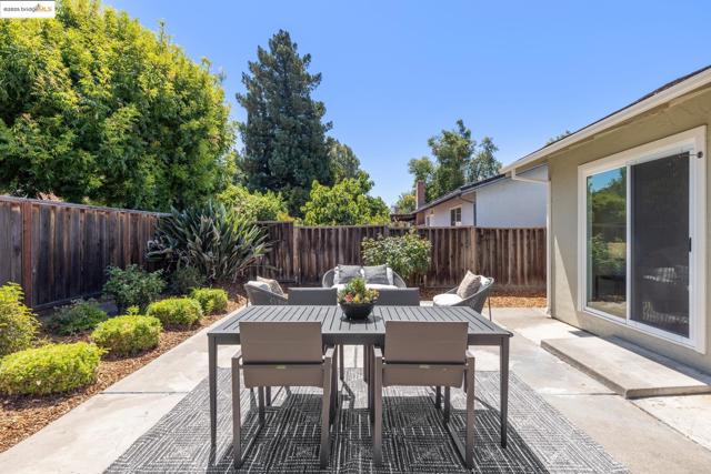 934 Bancroft Rd, Concord CA: https://media.crmls.org/mediaz/0a715d46-0f62-449b-8735-c14c6efba921.jpg