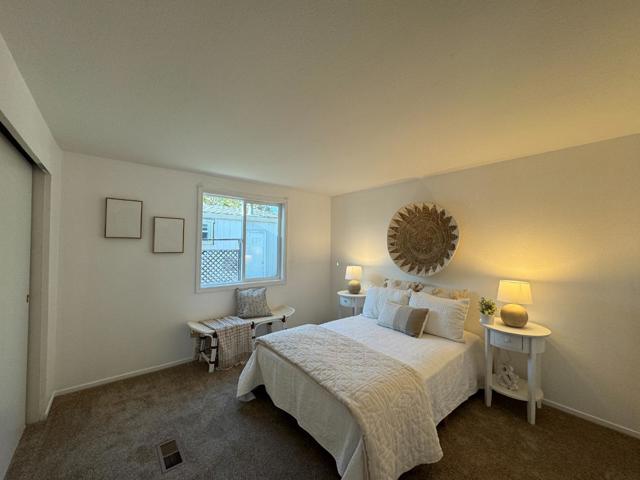 46 Seascape Drive, Half Moon Bay CA: https://media.crmls.org/mediaz/0a72a6b4-78e4-4bfb-a2f8-70852118301d.jpg