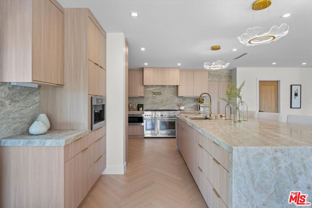 MLS #26845903 image #20