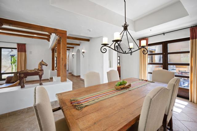 72275 Upper W Way, Palm Desert CA: https://media.crmls.org/mediaz/0a7440f9-1446-48dc-b691-18d23b173123.jpg