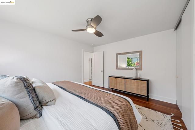 2028 Damuth St, Oakland CA: https://media.crmls.org/mediaz/0a744964-633b-42f9-aabd-0e6fa7194800.jpg