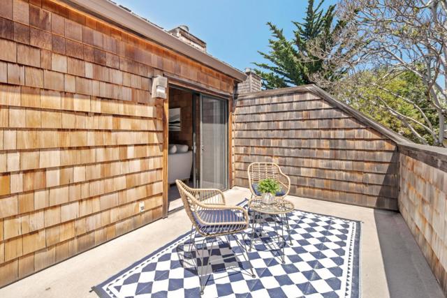 461 Dela Vina Avenue, Monterey CA: https://media.crmls.org/mediaz/0a7527c3-30ac-4710-92f4-ac0baddc083e.jpg